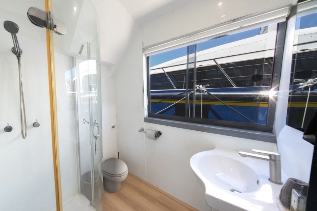 Deckhouse Resized (2)